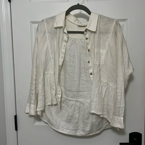 Linen button down - Picture 1 of 2